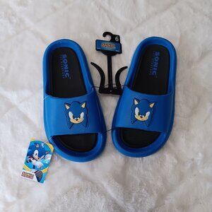 sonic the hedgehog slides size 6